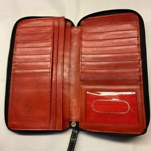 TUSK Black Pebbled Leather Zip Wallet